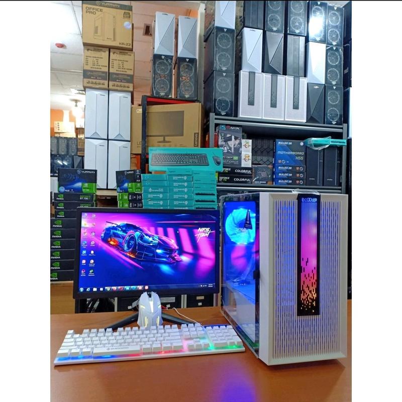 Pc gaming editing core i7 ram 8gb vga 2 gb Led 19 inc Paket Ringan ...