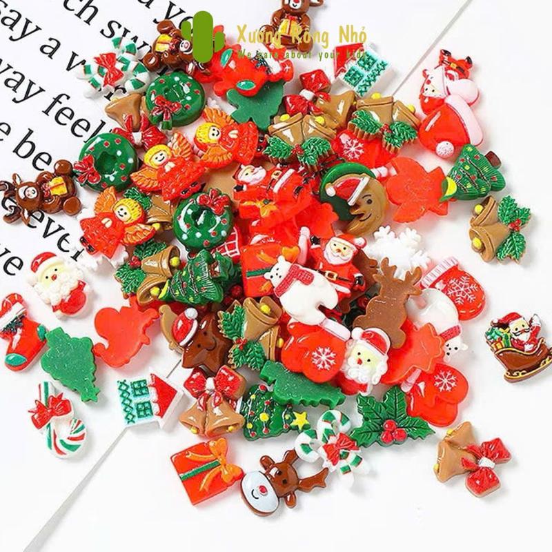  Sét 10 50 Sticker Giáng Sinh 3d Nổi DIY - Charm 3d Hoạ Tiết Noel Trang Trí Ốp Điện Thoại Bình Nước 