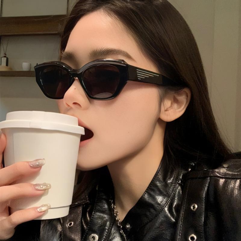 Product Introduction of Cat'S Eye Sunglasses Female Models Of High Value Retro Trend In Europe And The United States Teal TR Polarized Sunglasses Male Anti-Ultraviolet Glasses smart  glasses eyeglasses  fashion 18