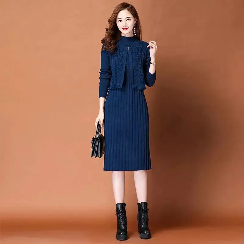 2024 New Knitted Two-Piece Dress Elegant Outfit over-the-Knee Mature Skirt Vest Suit Fashionable Stylish