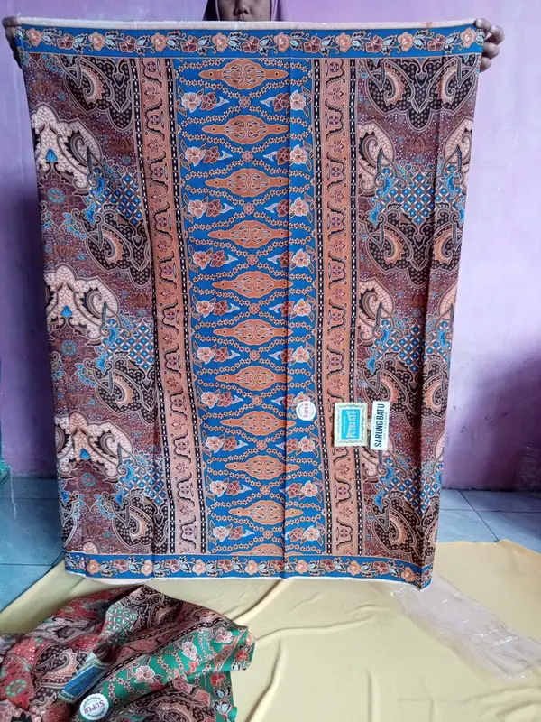 OBRAL PAKET 5PCS SARUNG BATIK SIAP PAKAI Muslim Motif papua mas Rayon Transparent 1