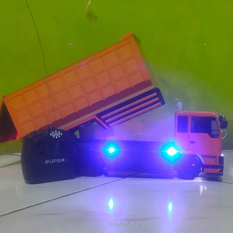 Miniatur Truk Dump Fuso, Hino Remot RC Set Hadiah Pengendali Jarak Jauh Elektrik Mobil Control Kado Sports - Remote, Toys 4