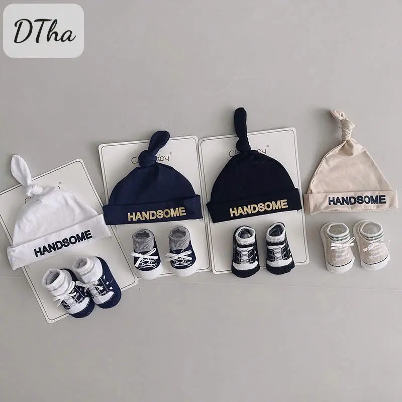 Set mũ củ tỏi kèm tất cotton Chichbaby cho bé trai, mũ kèm tất dễ thương (0-3 tháng)