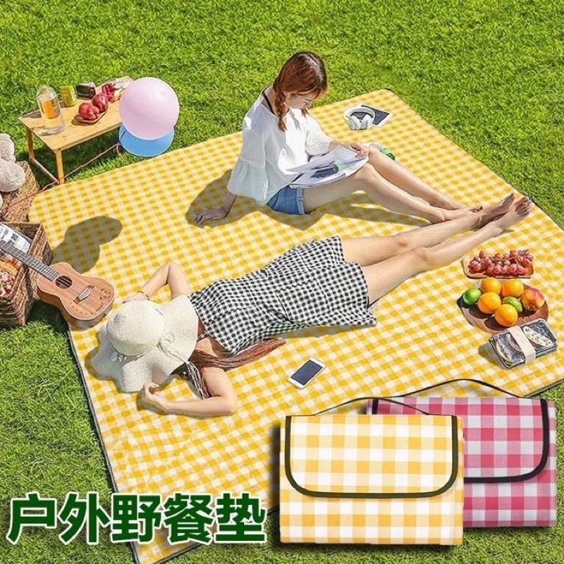 Product Introduction of Thảm Dã Ngoại Picnic Hoạ Tiết, Thích Hợp Đi Du Lịch, Đi Phượt Chụp Ảnh, Bạt Trải Cắm Trại Gấp Gọn Camping 4