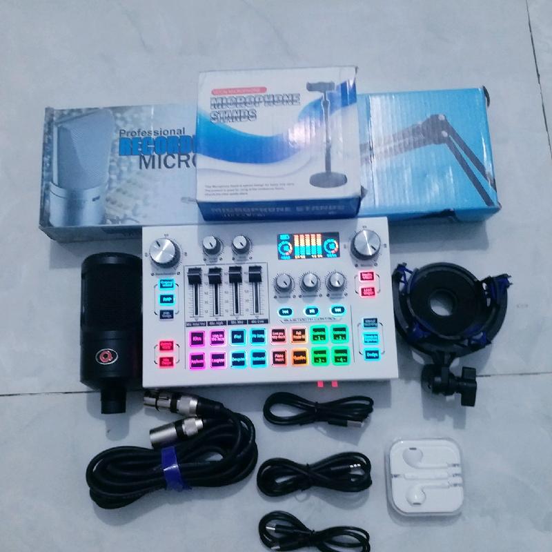 Combo Sound card thu âm Livestream X7 mới 2024  và míc AQTA P1 màu đen nguồn 48V  1 đổi 1