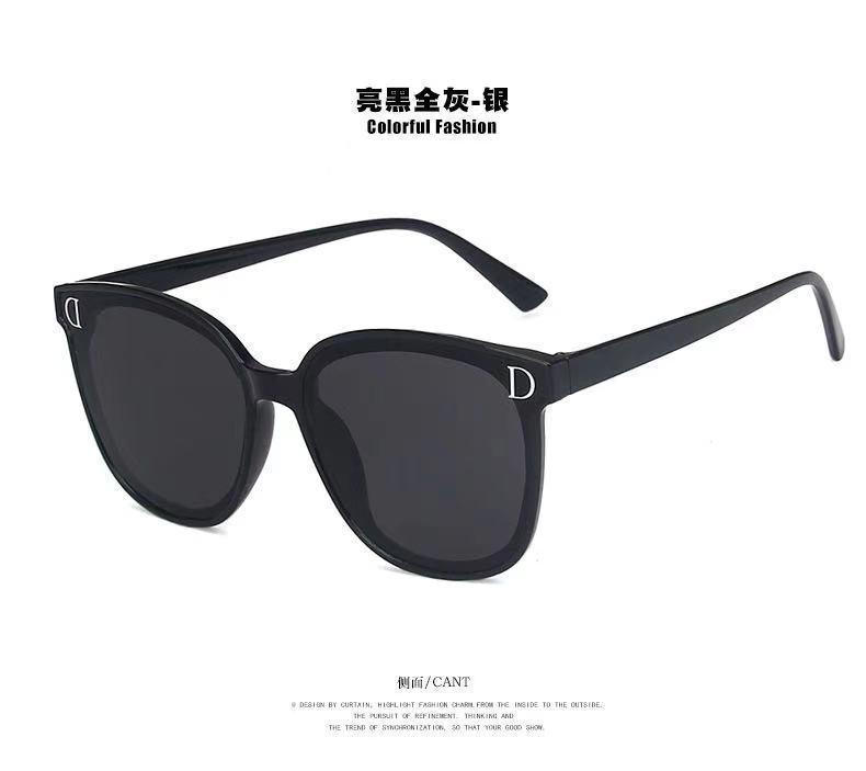Product Introduction of European and American fashion sunglasses driving black frame face small glasses sunglasses women's sunshade glasses 0