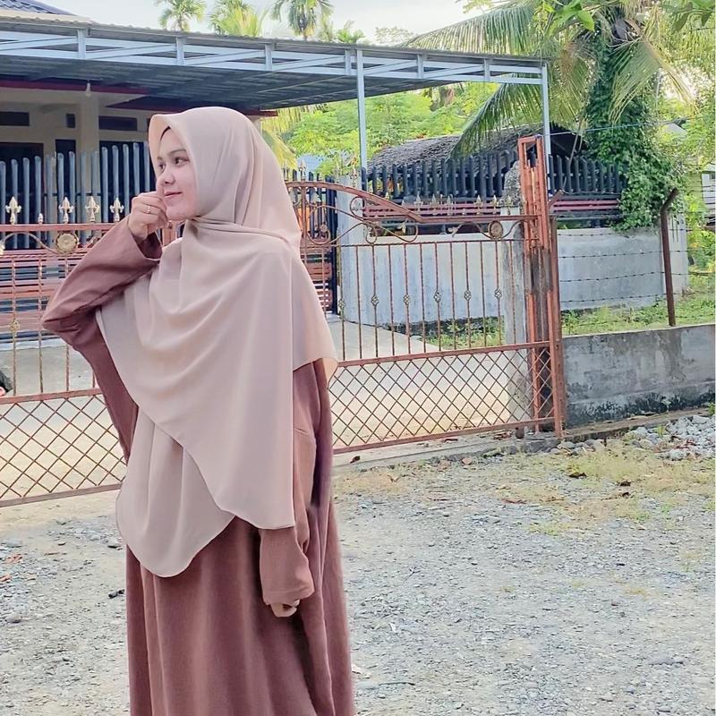 Hijab SegiEmpat Malaysian Oval 1