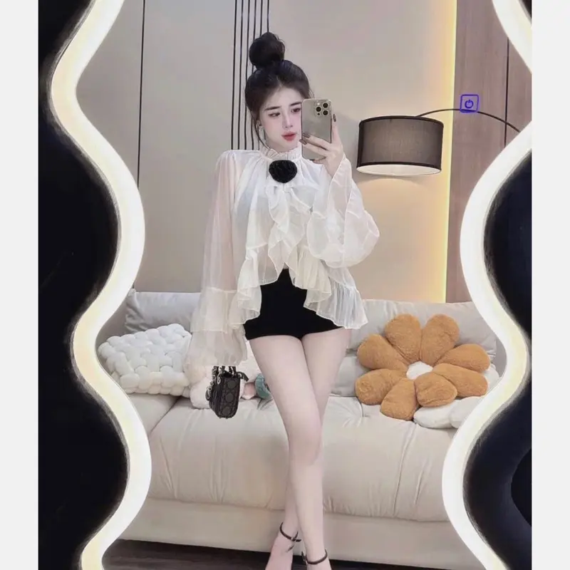 Áo sơ mi tơ voan trắng dài tay bèo cổ cho nữ gắn nơ Top White Shirts Women