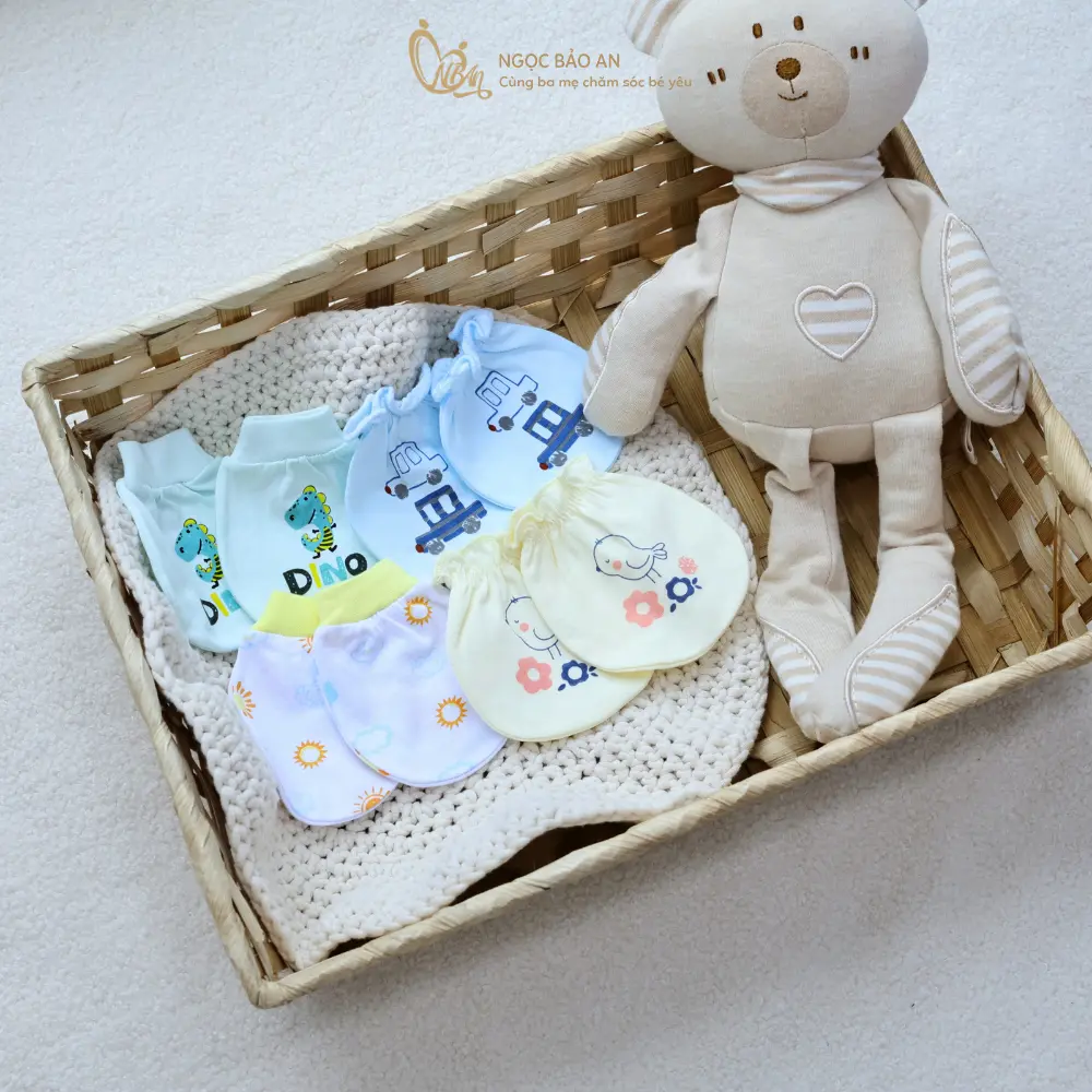 Set 2 cặp bao tay cho bé sơ sinh NB-3M, mềm min, co dãn tốt, họa tiết đáng yêu cho bé, chất Cotton (họa tiết ngẫu nhiên)