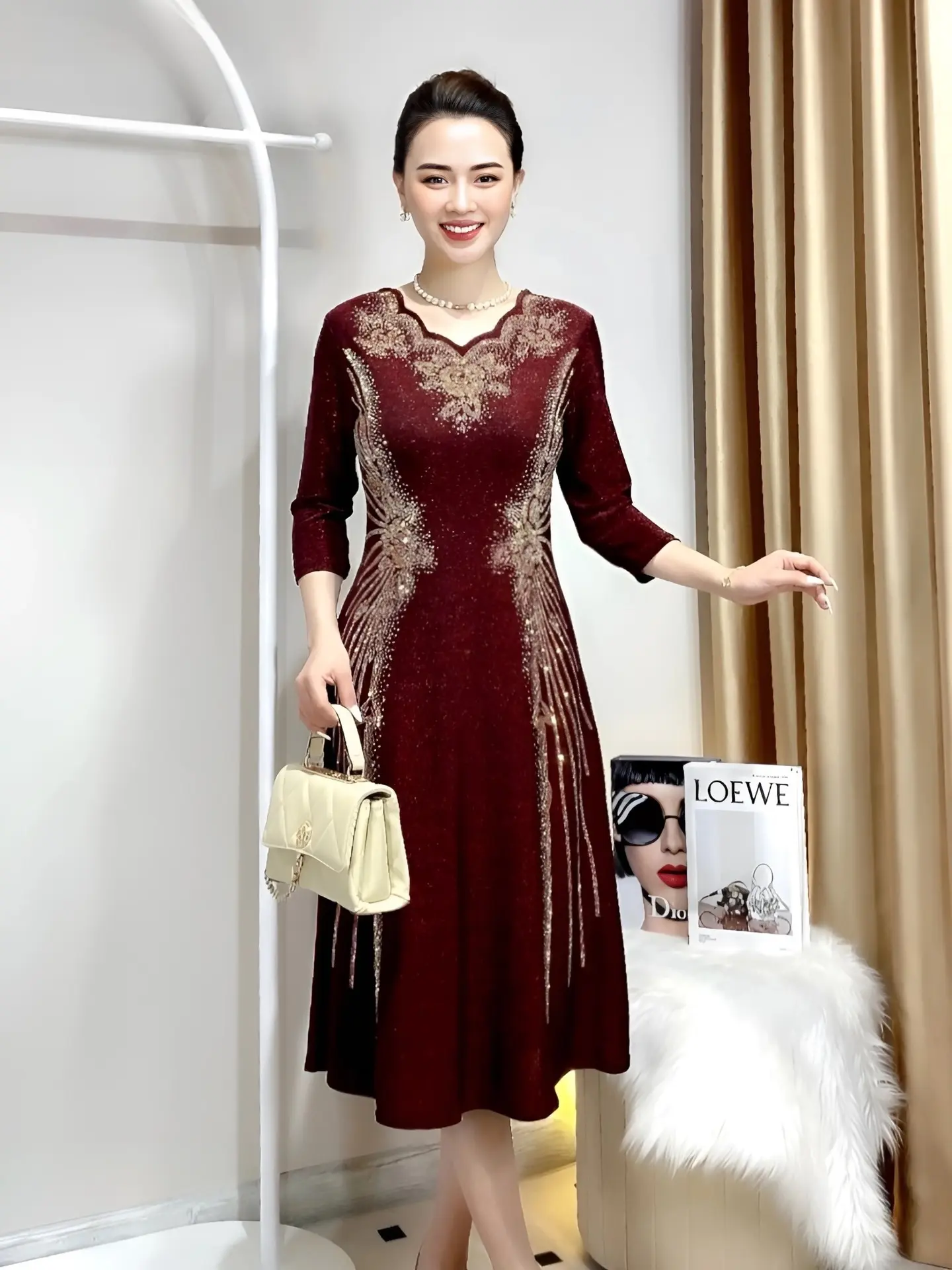 Đầm Đi Tiệc Dáng Lửng + Dáng Dài H694 Vải Nhũ Ép Đá từ 50-75kg 2 size Ôm gọn Kim Tuyến Dress Đỏ Women