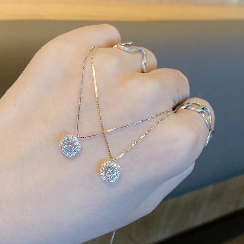 Product Introduction of Gold Live 18K top gifter Jewelry Fashion Wedding Gold Plated Small Square Diamond Flash Diamond Clavicle Necklace Pendant 9