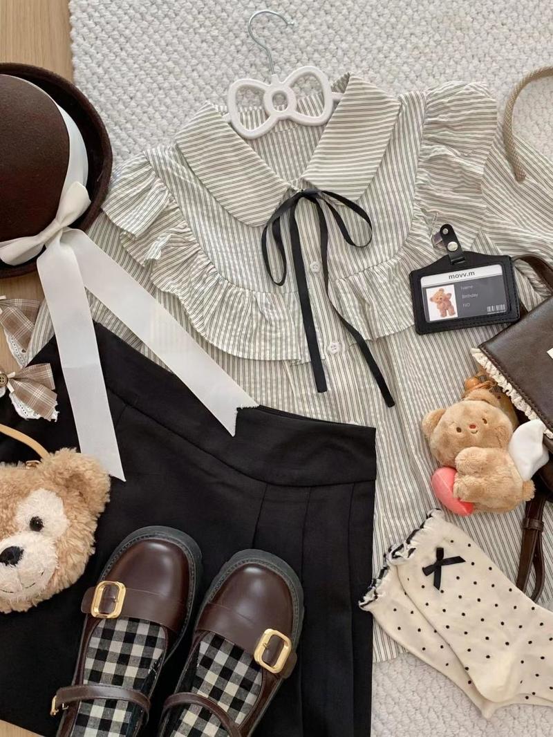 Product Introduction of Áo Sơ Mi Sọc ngắn Tay Thiết Kế Mùa Hè Hai Mảnh Phong Cách Preppy Hàn Quốc + Chân Váy Chữ A Dễ Phối Đồ Nữ Top 5