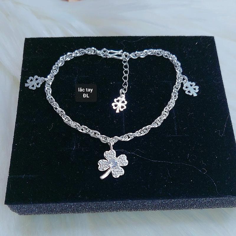 m 217 lắc tay kép xoắn treo cỏ 4 lá có đá 217 ts định loan cho nữ đeo sinh nhật ,tốt đẹp,thanh lịch Phụ Kiện Women Đeo Tay Khăn Sen Voi Voan Hoa Sen