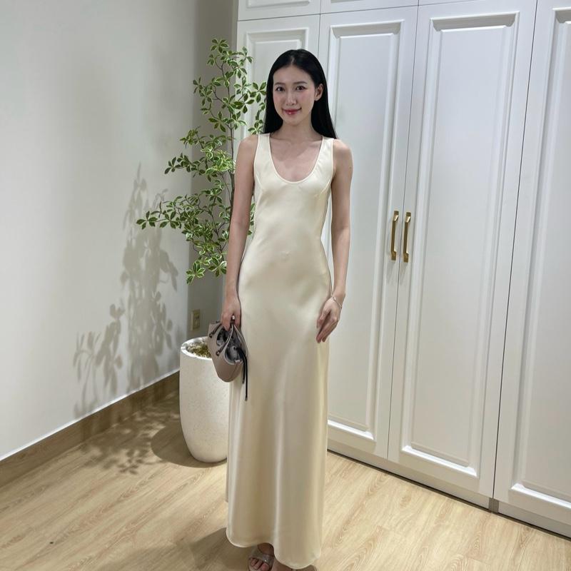Cerid Dress - Váy Lụa Trơn Viền Cổ, 1 Lớp, Không Mút Ngực 1