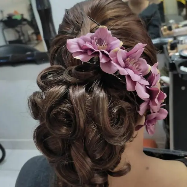 sanggul messy premium / sanggul modifikasi premium / hairdo simpel / hairdo di rumah aja / sanggul modern / sanggul pesta 6
