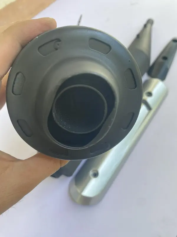 Pô Xe Sirius Spark Nổ Êm Và Móc Ấm Phụ Kiện Phụ Tùng ốc  treo 4