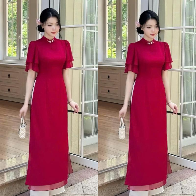 Set áo dài cách tân thiết kế 4 tà tay cánh tiên 2 tầng cổ thêu hoa kèm quần lụa ống rộng điệu đà dành cho các nàng diện đi chơi đi tiệc.