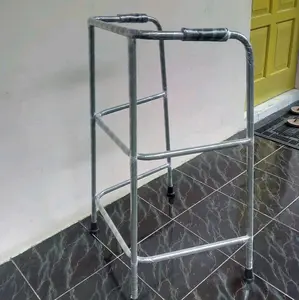 Tongkat Alat Bantu Jalan Dewasa Walker Besi Kokoh Bobot 80-100kg Karet Anti Licin Nyaman Digunakan Walker Murah Kualitas Super