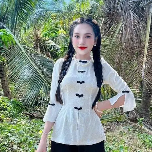(Áo lẻ) bà ba tay loe, nút tàu sò đen chất vải gấm miềm mịn thấm hút mồ hôi tôt, áo bà ba gấm đủ size đủ màu. 0