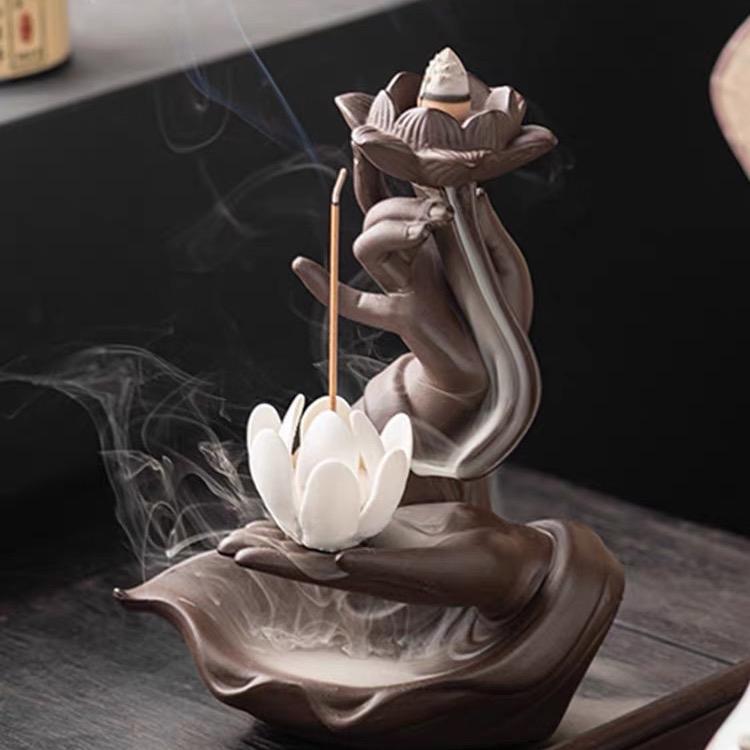 Thác Trầm Hương Tay Phật Kết Hợp Hoa Sen Hồng, Sen Trắng