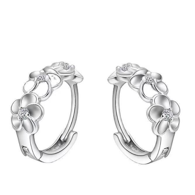 Product Introduction of 3D Floral Ear Cuffs - Luxury Handmade Ear Jewelry, Romantic Bloom Ear Climbers, Lightweight Hypoallergenic Earrings for Women 3