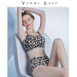 Bộ Đồ Lót Và Quần Lót, Họa Tiết Da Báo, Chất Liệu Da Sữa, Thiết Kế Không Đường May, Không Gọng, Phong Cách Châu Âu, Thiết Kế Hở Lưng, Cảm Giác Khỏa Thân, Thoáng Khí