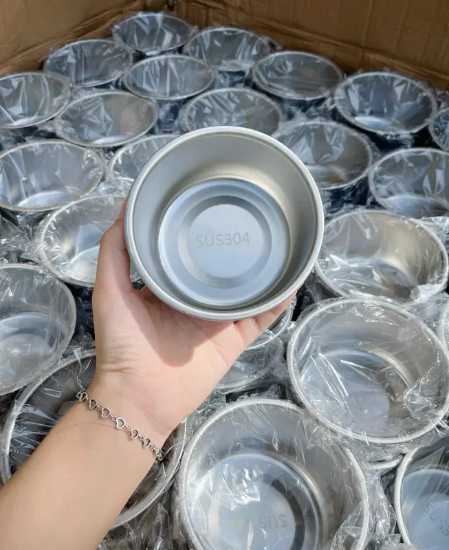 combo 5 hộp inox tròn có nắp gài nút cao su 3