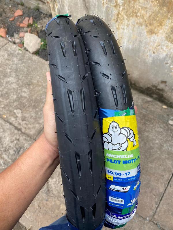  Vỏ Michelin Pilot Moto GP " tay ga " size 14 " bao bám đường " Thái lan 