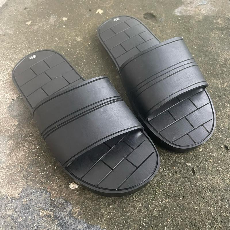 Dép cao su 1 quai ngang dép lốp nam nữ cao cấp làm thủ công 100% cao su- dép nam quai ngang chéo mầu đen trống lún xẹp bbr 
