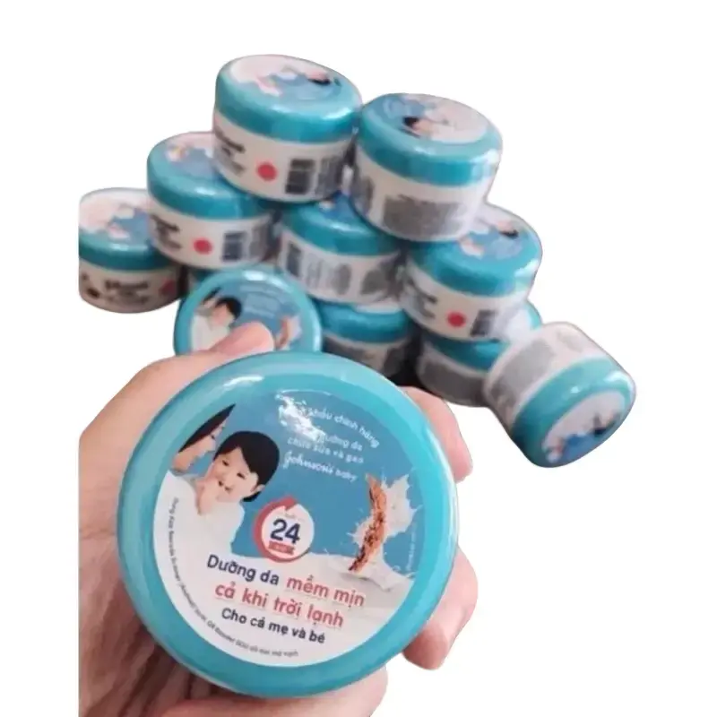 Kem dưỡng ẩm mềm da cho mẹ và bé Thái Lan 0