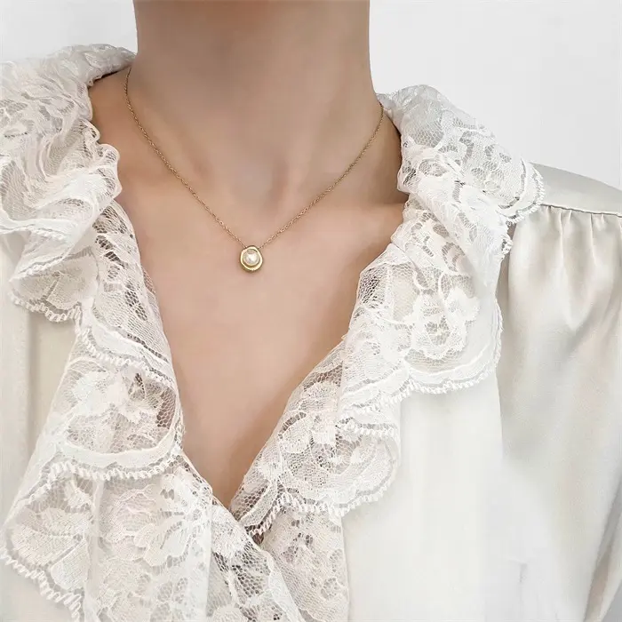 K84 Kalung Rantai nori Titanium Wanita Liontin Mutiara Simple Mewah 3