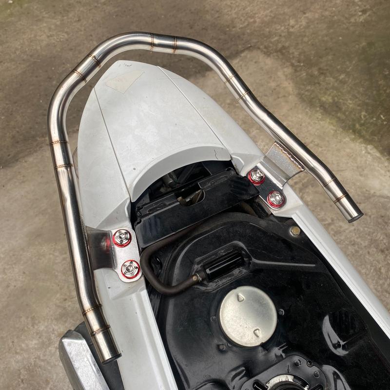 Tay Xách cảng sau Inox lắp xe Wave 50, wave a 100, 110 2006-2024 phụ tùng phụ kiện