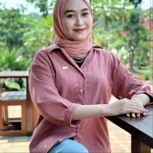 Inara Shirt - Kemeja Kancing Basic Wanita Lady Crush Premium Korean Style Free Pin Gold Baju Casual