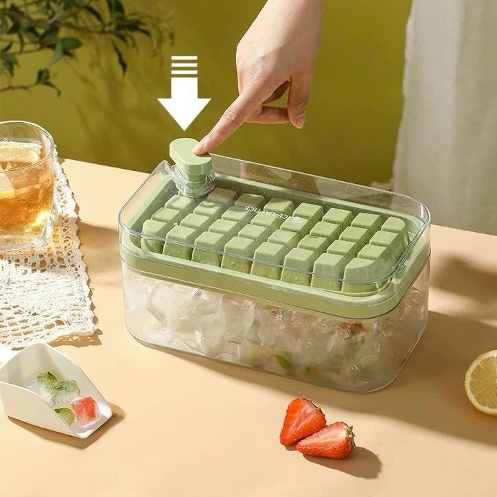 ￼Khay Làm Đá Bấm 64 Ngăn Có Hộp Nắp Đậy Kháng Khuẩn Chống Mùi Và Xẻng Xúc Đá Tiện Lợi 5
