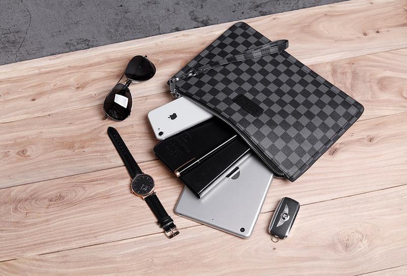Product Introduction of New Men's Personalized Clutch Chessboard Grid Contrast Color and Versatile Trendy Clutch Large Capacity Mobile Phone Bag Wholesale 15