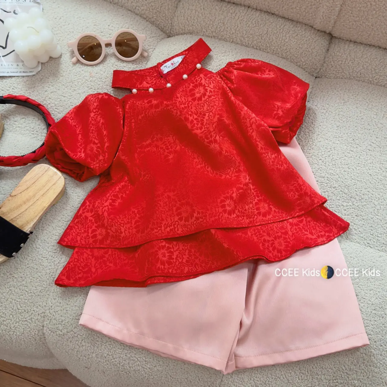 Yếm bé gái xinh yêu sang trọng