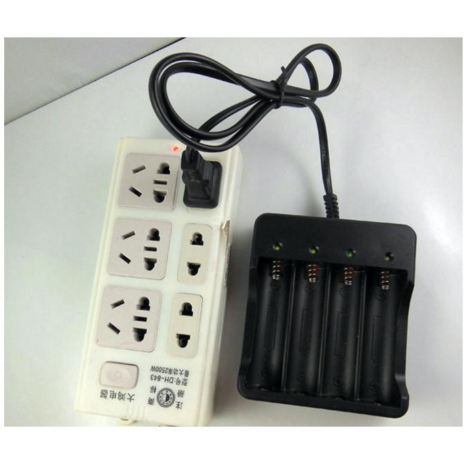 [FREE SHIP] Bộ Sạc 2 Pin 4 Pin 18650 Tự Ngắt Khi Sạc Đầy 1