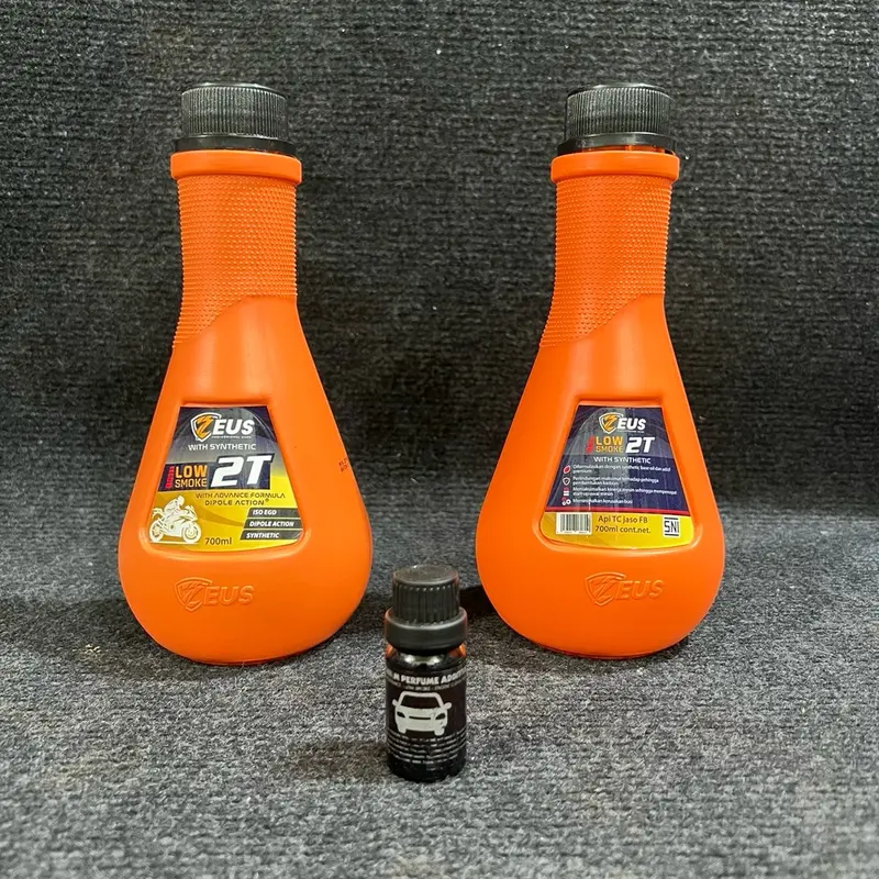 Nhớt Cam 2T ZEUS 700ml Có Mùi Thơm. 0