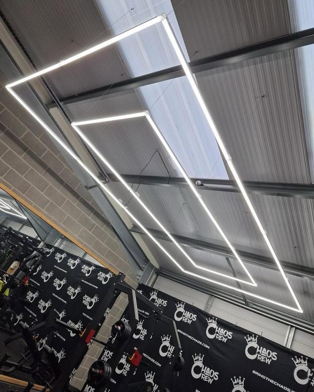 Product Introduction of Hệ đèn chữ nhật 2 viền, kích thước 2,4mx4,8m 500w 9
