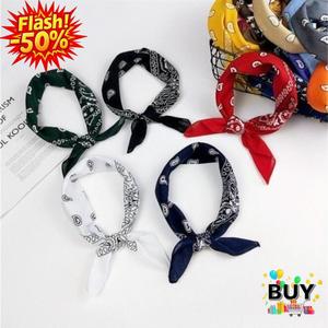 ผ้าคลุมศีรษะตกแต่ง Unisex สำหรับผู้หญิงและผู้ชาย สไตล์ผ้าเช็ดหน้าอินเทรนด์ สตรีทแดนซ์ ฮิปฮอป ผ้าพันคอกันหนาว ขนาดเล็ก (55x55 ซม.) ทรงสี่เหลี่ยม เหมาะสำหรับเป็นเครื่องประดับสุดเท่