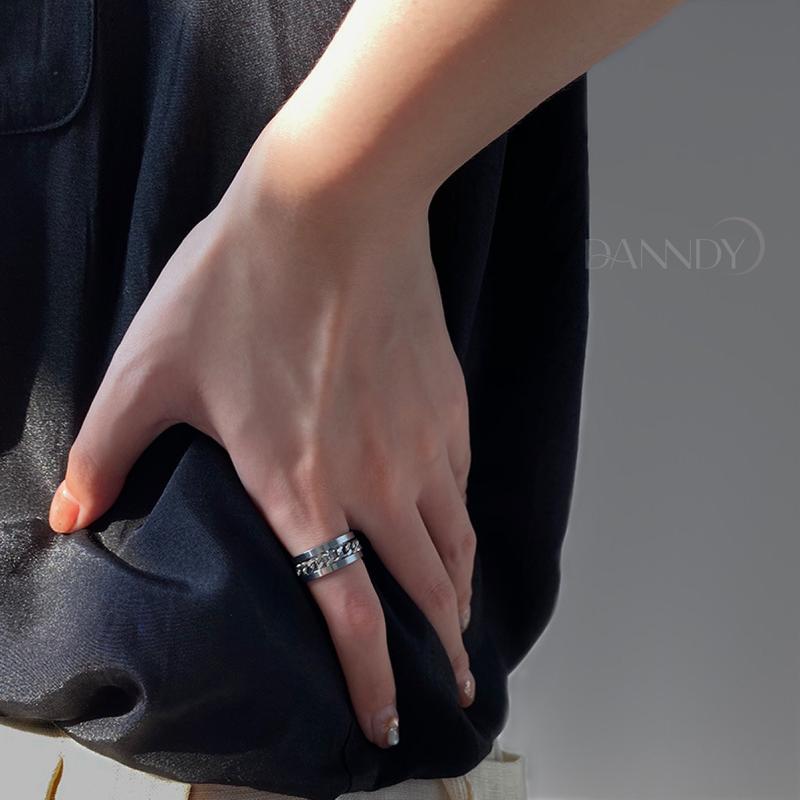 Product Introduction of Nhẫn Titan Không Gỉ Nam Nữ. Nhẫn Xoay Phối Dây Xích. Nhẫn Nam Đẹp Màu Đen Bạc | Dandy Cao Su Móc Chìa Khoá 21