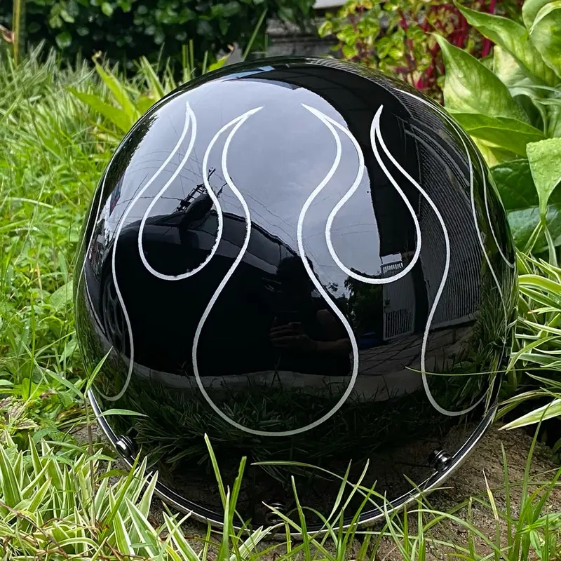 Helm Bogo Custom Putih Hitam api 3