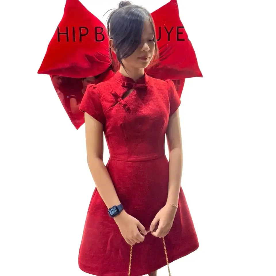 Váy Gấm Đỏ Cổ Lãnh Tụ Nơ Cổ, Tay Ngắn Phom A - Nữ