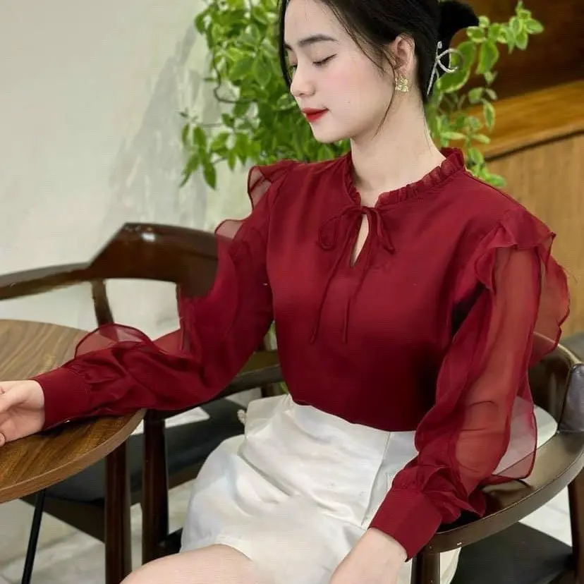 Áo sơmi dài tay voon trang trí ren viền vải lụa mềm đẹp ,cổ tròn bổ tru thăt nơ mềm mại