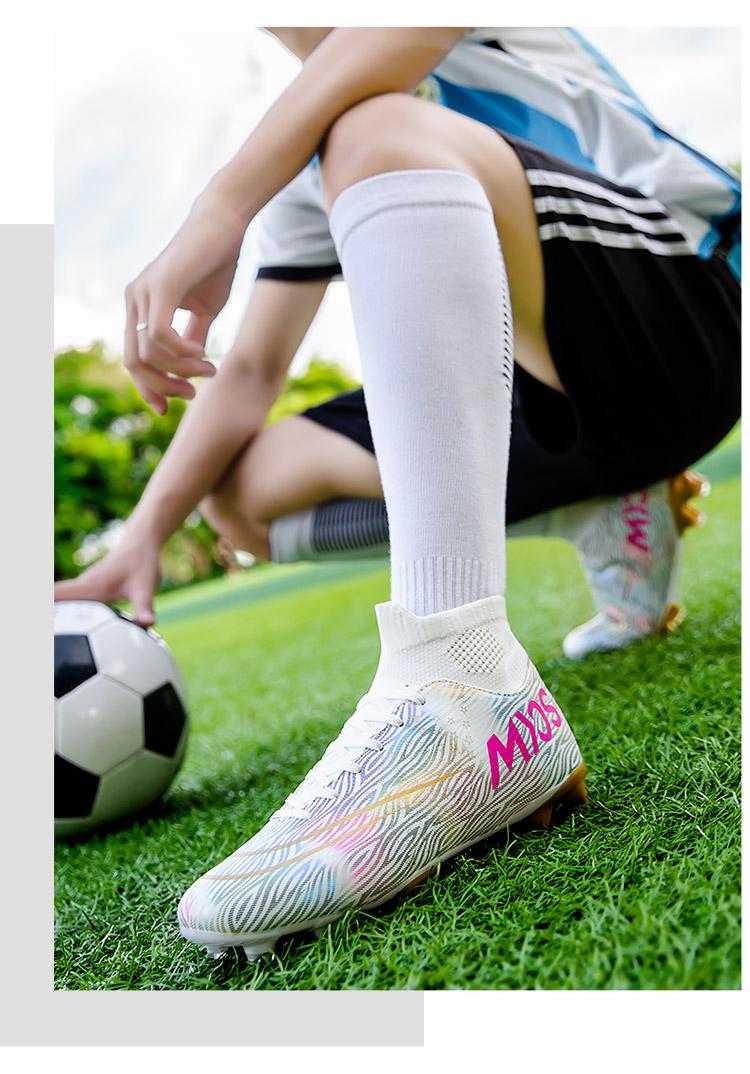 Product Introduction of Fustal！35-45 Ready Unisex Plus Size Training Football Shoes Fashion All-terrain Football Shoes Wide Last Soccer Shoes 18