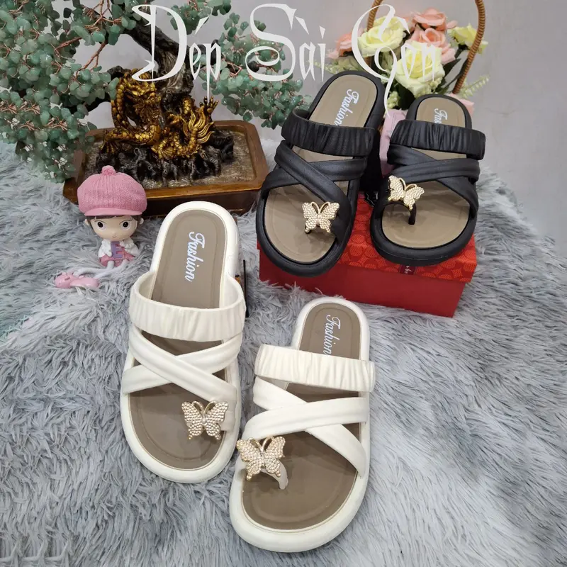 Dép Nữ Quai Chéo Xỏ Ngón Gắn Charm Bướm Chất Liệu EVA Phong Cách Thời Trang Cá Tính, Mã 688 0