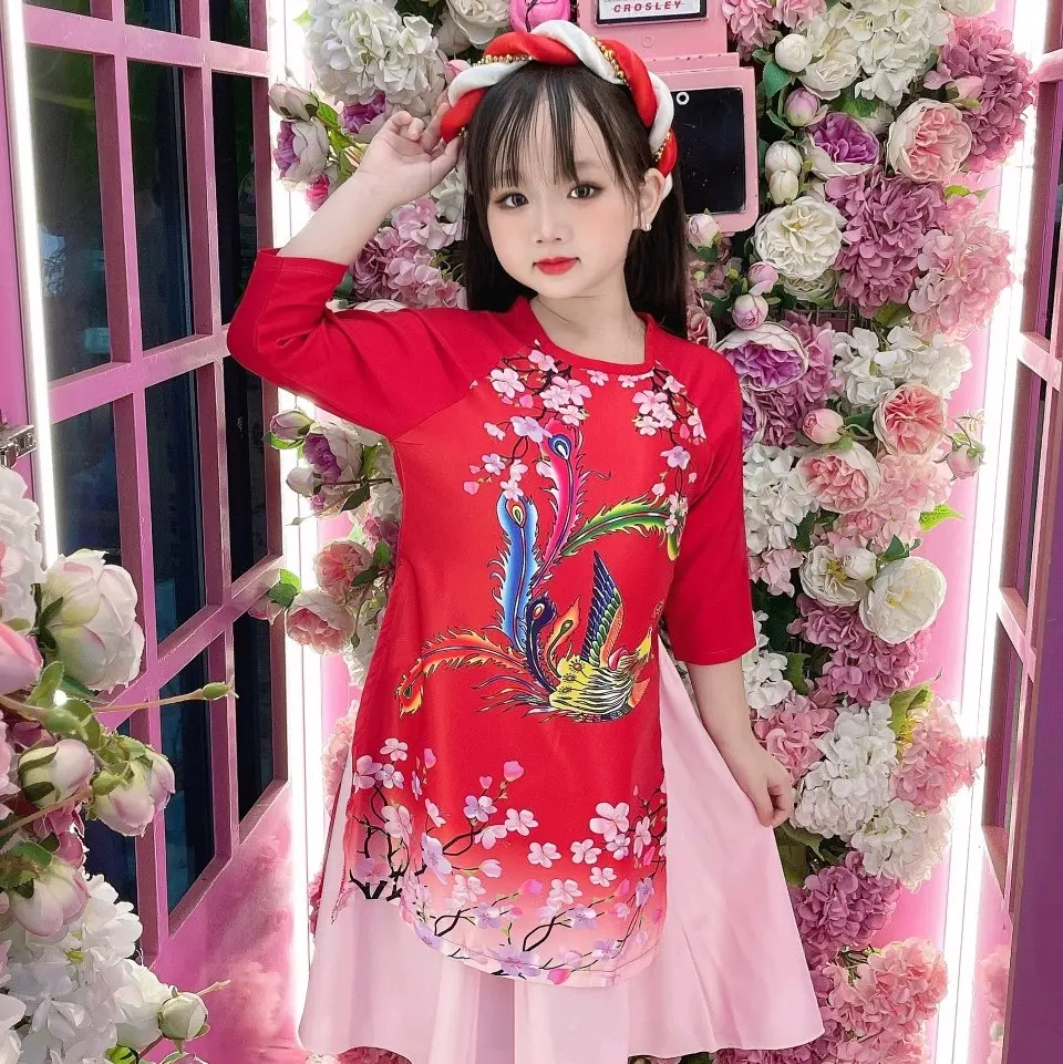 áo dài cách tân bé gái . áo chưa kèm mấn
