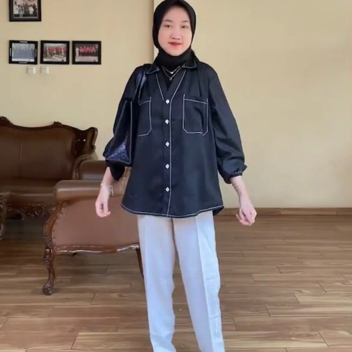 Kemeja Formal Wanita Simple Polos Atasan Basic Panjang Oversize