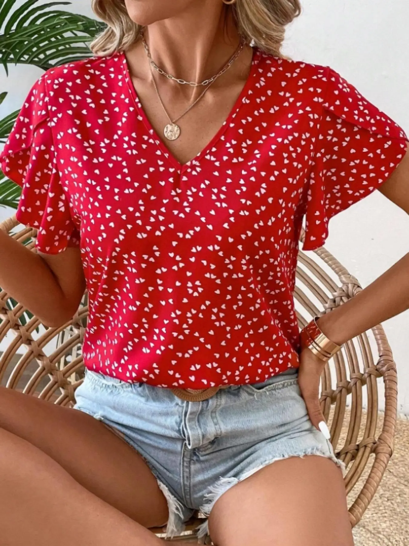 Women's Heart Print Blouse, Casual Short Sleeve V Neck Top for Summer, Women's Clothing for Daily Wear