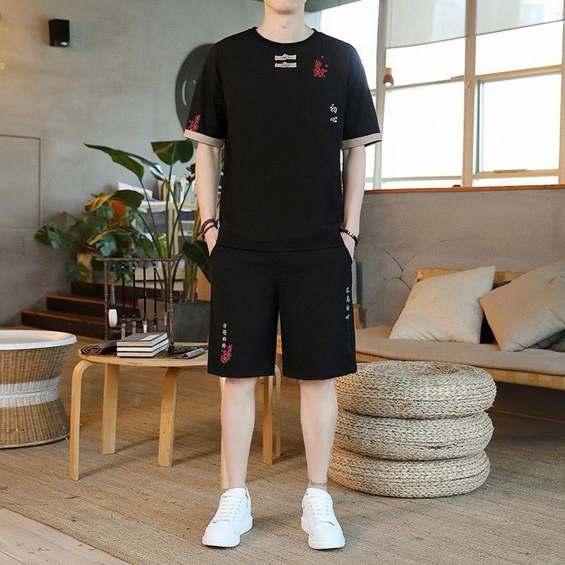 Bộ Quần Áo Nam Cổ Tròn Tay Ngắn Viền Tay Phối Màu, Hoạ Tiết Thêu Nổi  Chất Liệu Poly 2 Da THoáng Mát có thể giặt máy áo đũi xước be